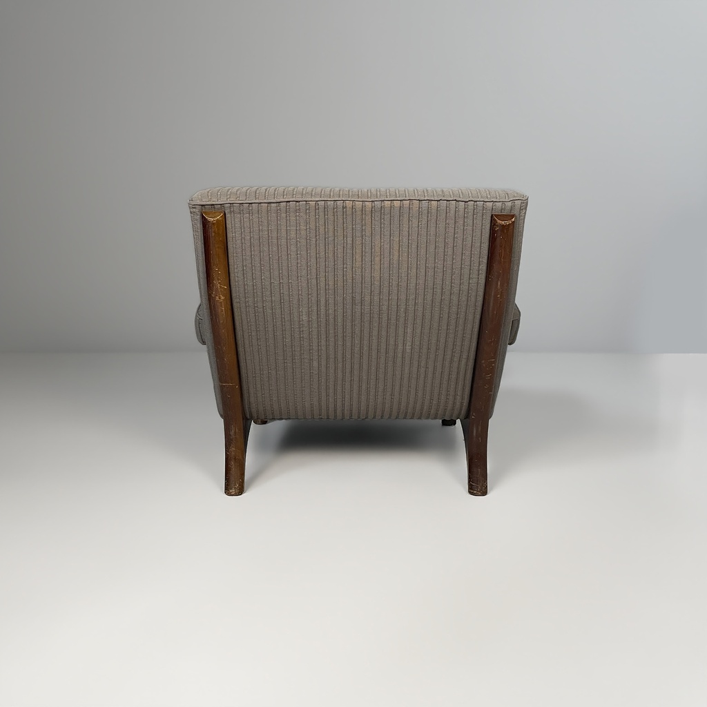 Poltrona e pouf di Eugenio Gerli per Tecno, 1960 ca.