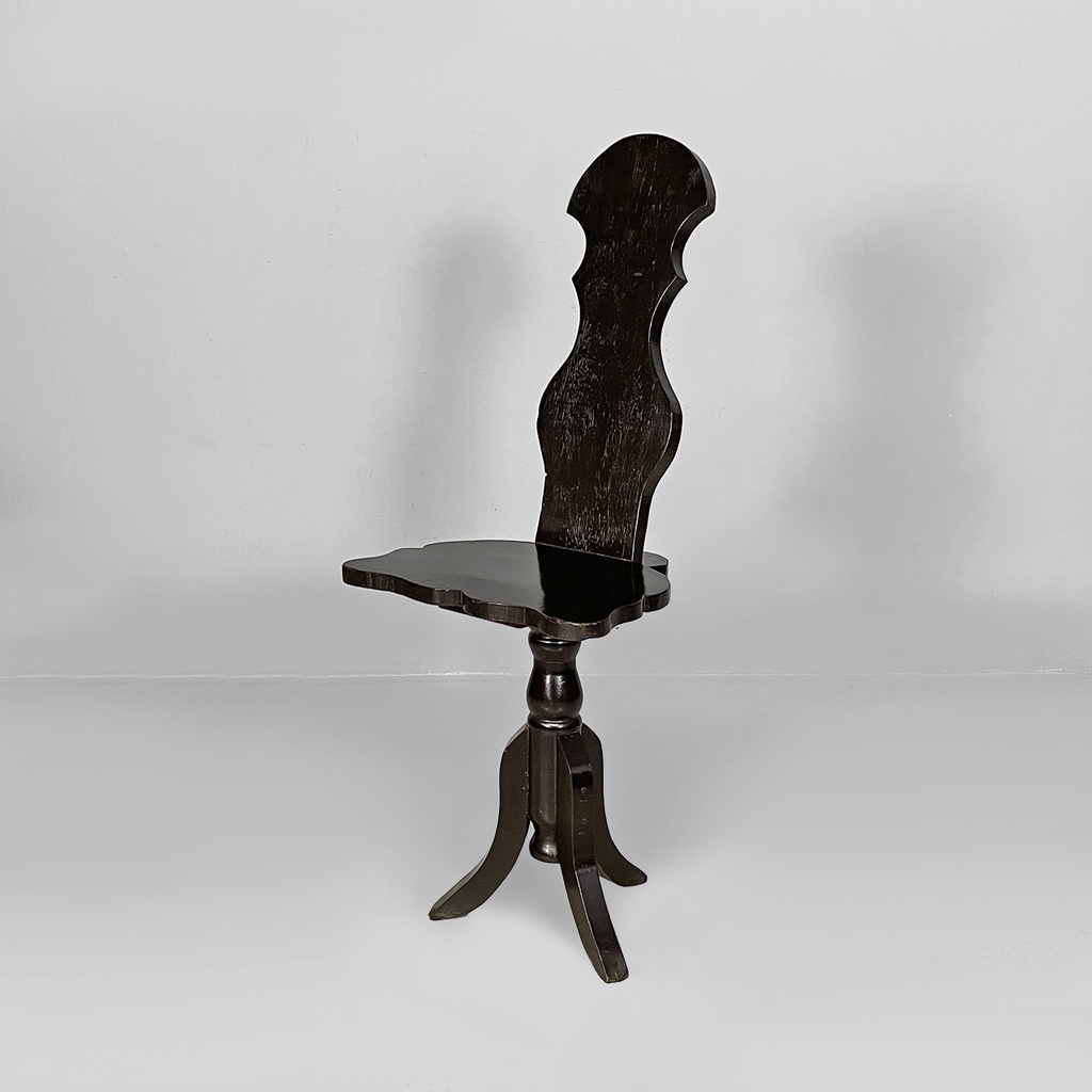 Sedia in legno nero, fine 1800 ca.