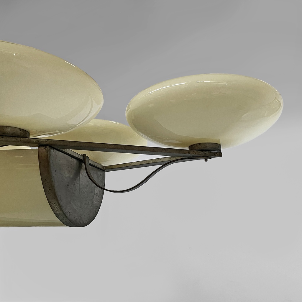 Lampadario in ottone e vetro, 1930 ca. 