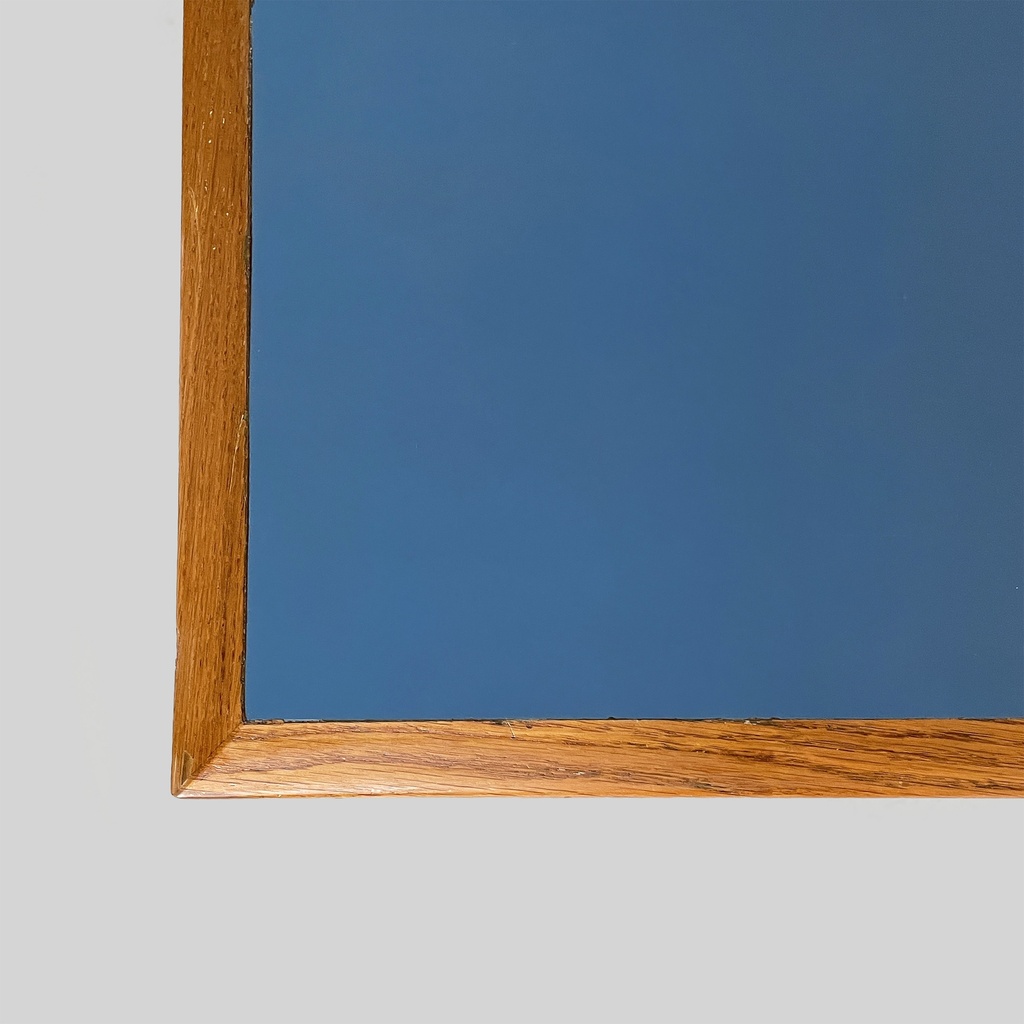 Scrivania in legno massello e formica blu, 1960 ca. 