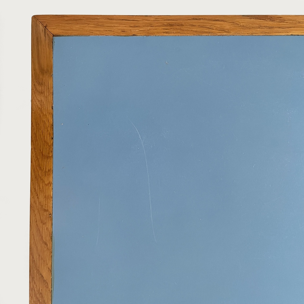 Scrivania in legno massello e formica blu, 1960 ca. 