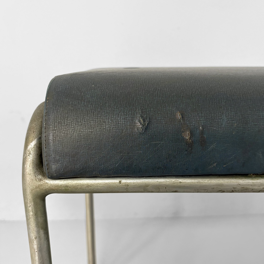 Sgabello in metallo e similpelle, 1930 ca. 