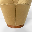 Pouf in velluto giallo e legno, 1930 ca.