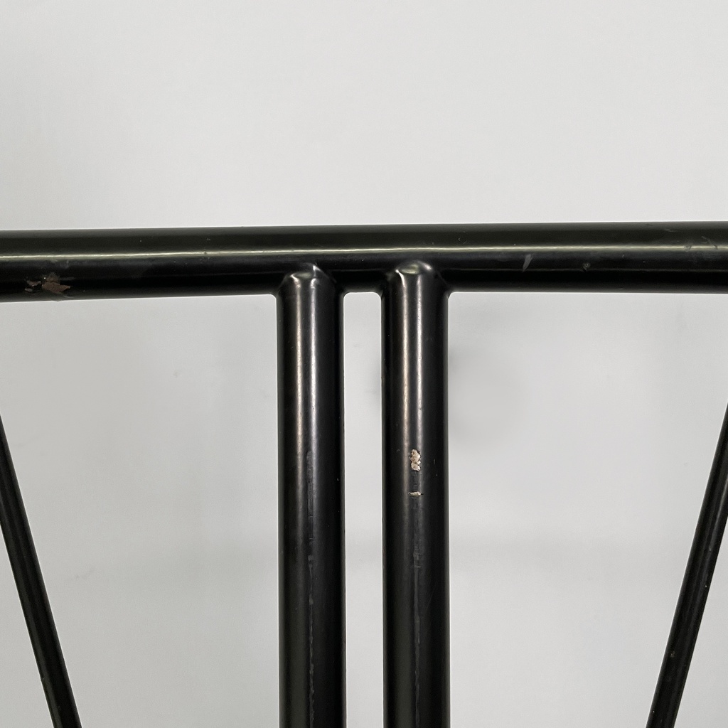 Sedia in legno e metallo nero, 1980 ca.