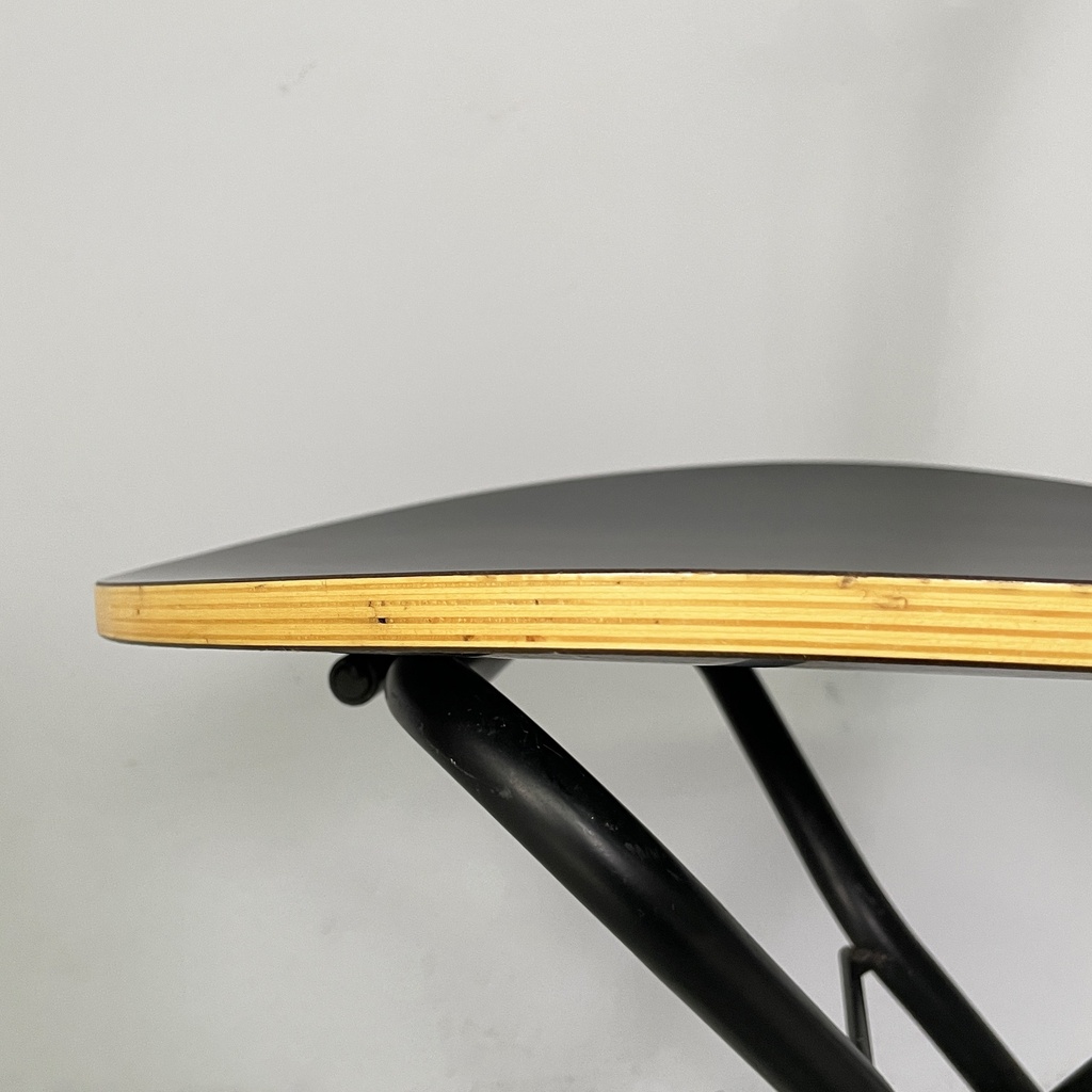 Sedia in legno e metallo nero, 1980 ca.