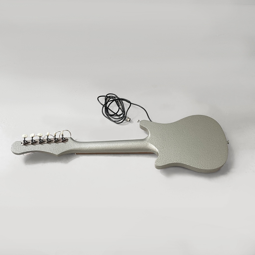 Chitarra elettrica giocattolo, 1980 ca.