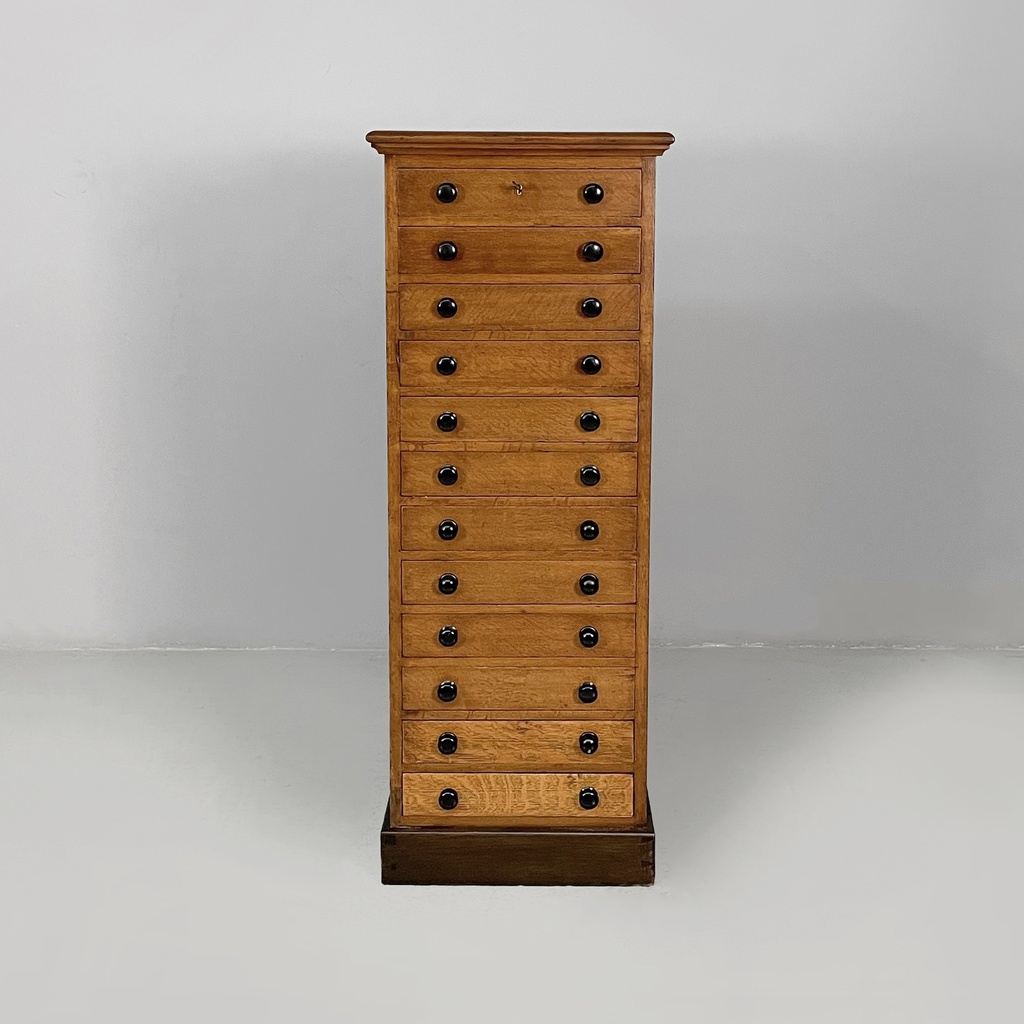 Cassettiera in legno, 1930 ca.