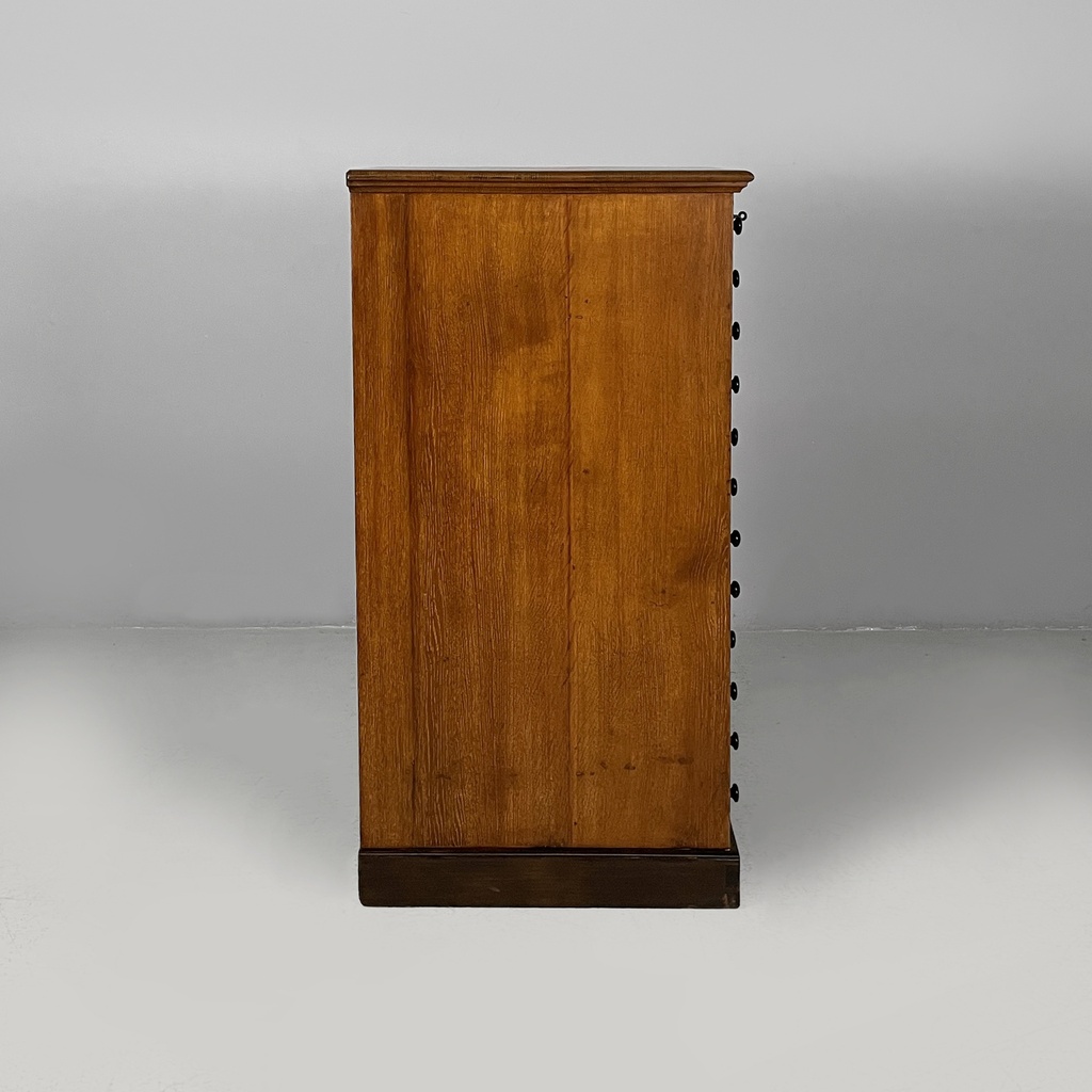 Cassettiera in legno, 1930 ca.