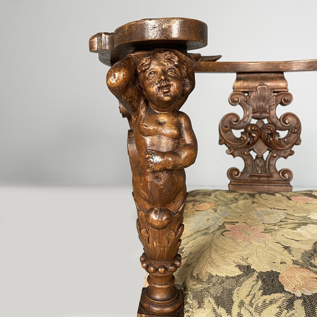 Poltrone in legno e tessuto floreale, fine 1800 ca.