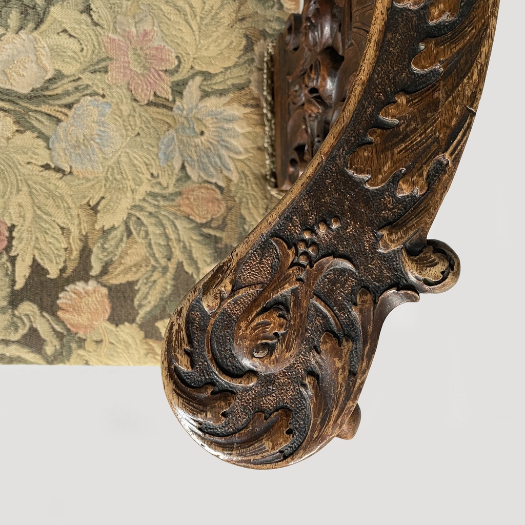 Poltrone in legno e tessuto floreale, fine 1800 ca.
