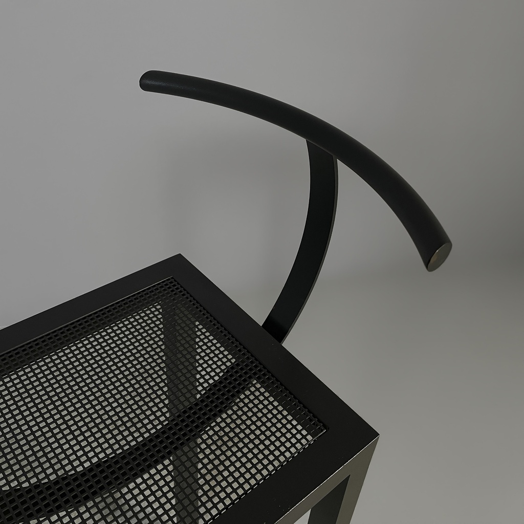 Sgabelli modello Sarapis di Philippe Starck per Driade, 1980 ca.