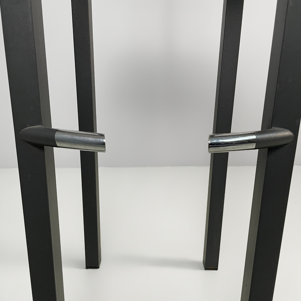 Sgabelli modello Sarapis di Philippe Starck per Driade, 1980 ca.
