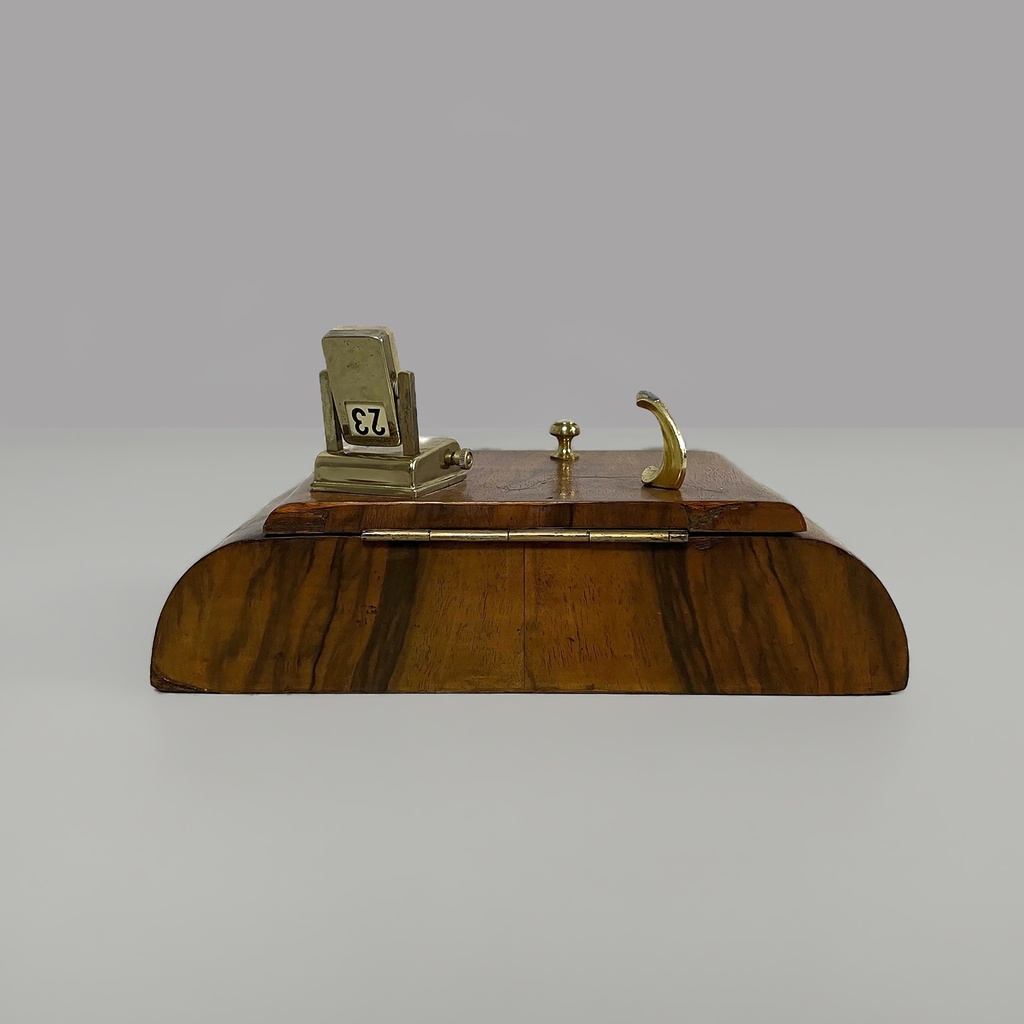 Scatola in legno con calendario, 1930 ca.