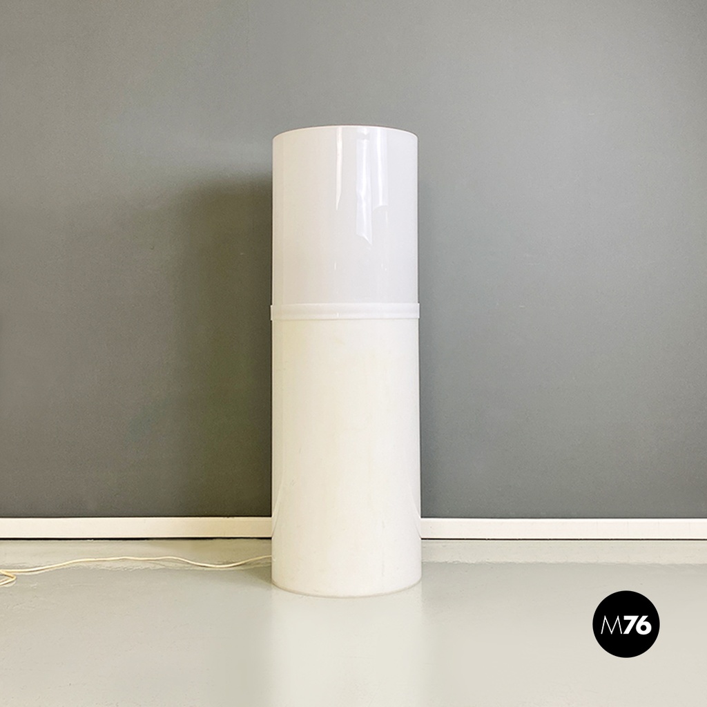 Lampada da terra in plastica bianco, 1970 ca.