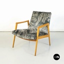 Poltrona in velluto e legno, 1960 ca.