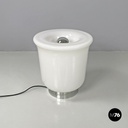 Lampada da tavolo in metallo e vetro bianco, 1970 ca.