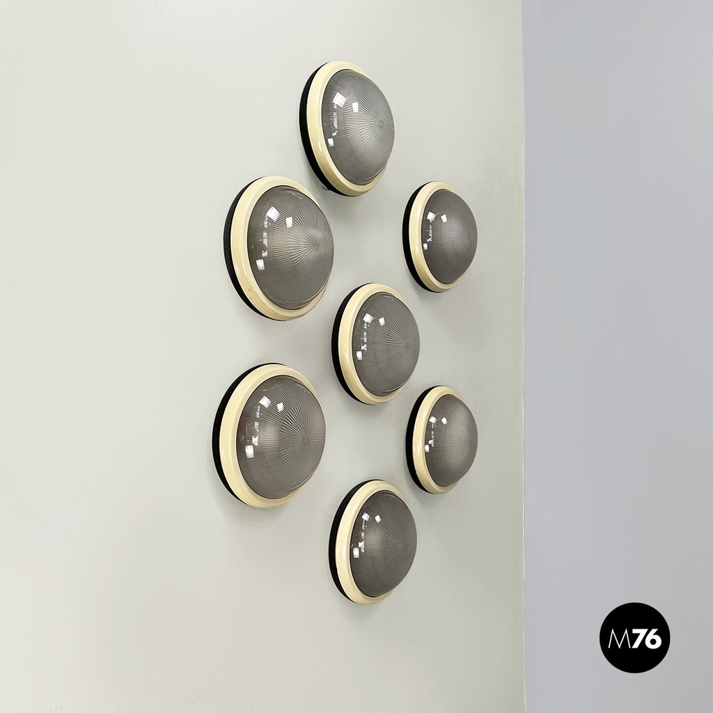 Applique in vetro stampato e plastica, 1970 ca.