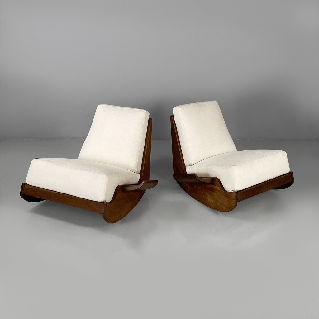 Poltrone in legno e tessuto bianco, 1970 ca.