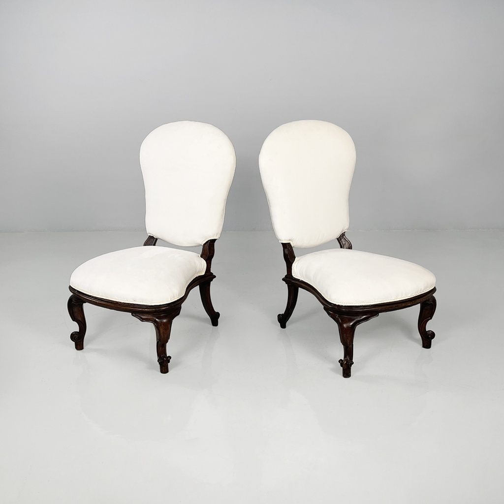 Poltrone in legno e tessuto bianco, 1930 ca.