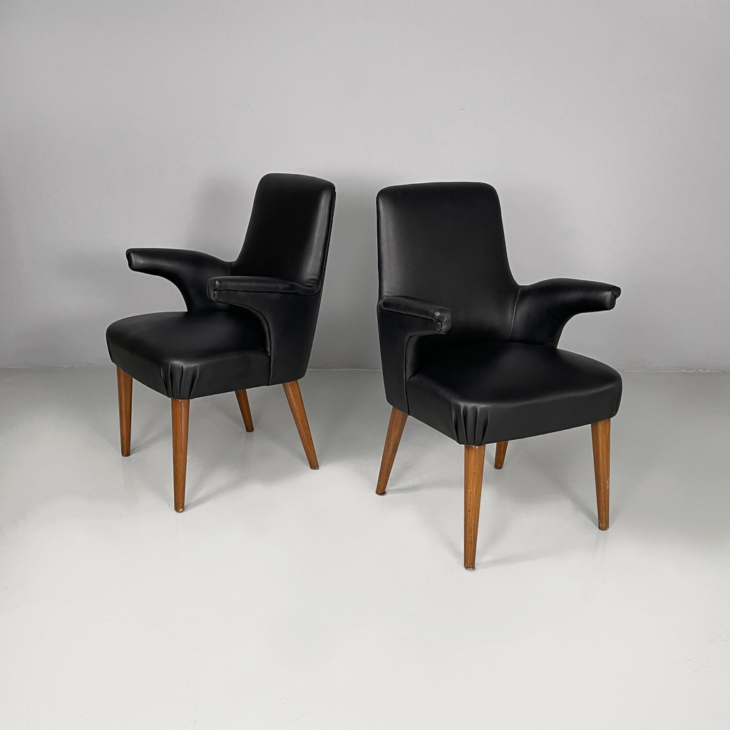 Poltrone in pelle nera e legno, 1960 ca.
