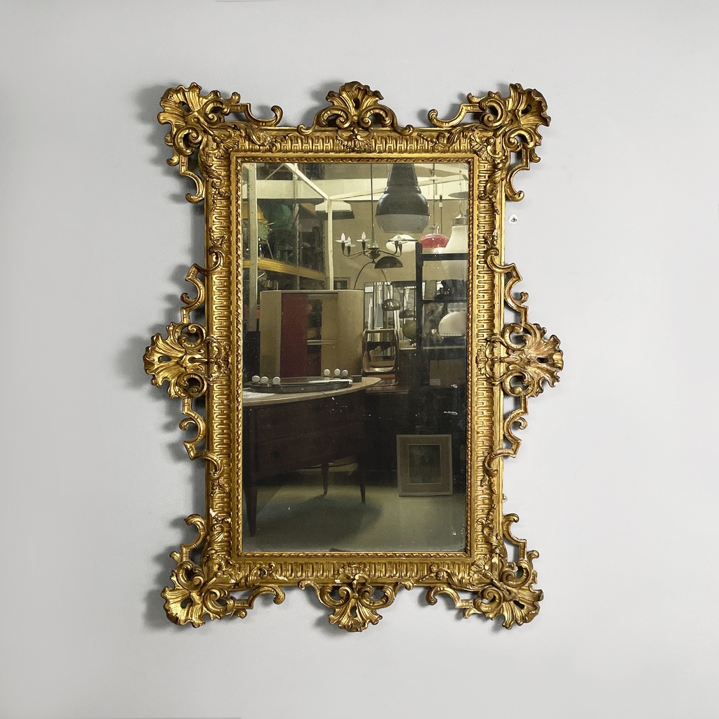 Specchio da parete in legno dorato, 1930 ca.