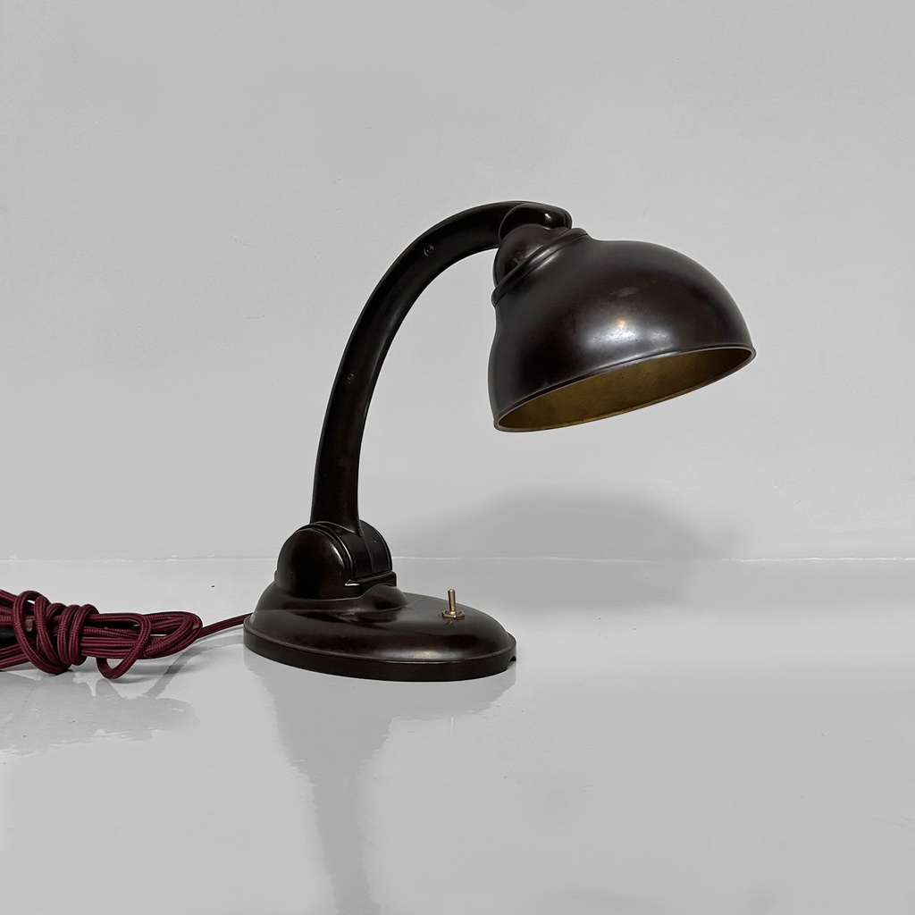 Lampada da tavolo Type 11126 di Eric Kirkman Cole, 1930 ca.