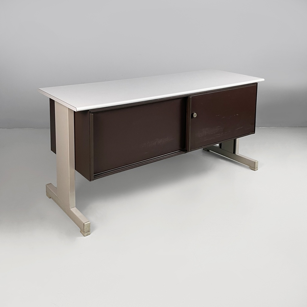 Sideboard Synthesis 45 di Ettore Sottsass per Olivetti, 1970 ca.