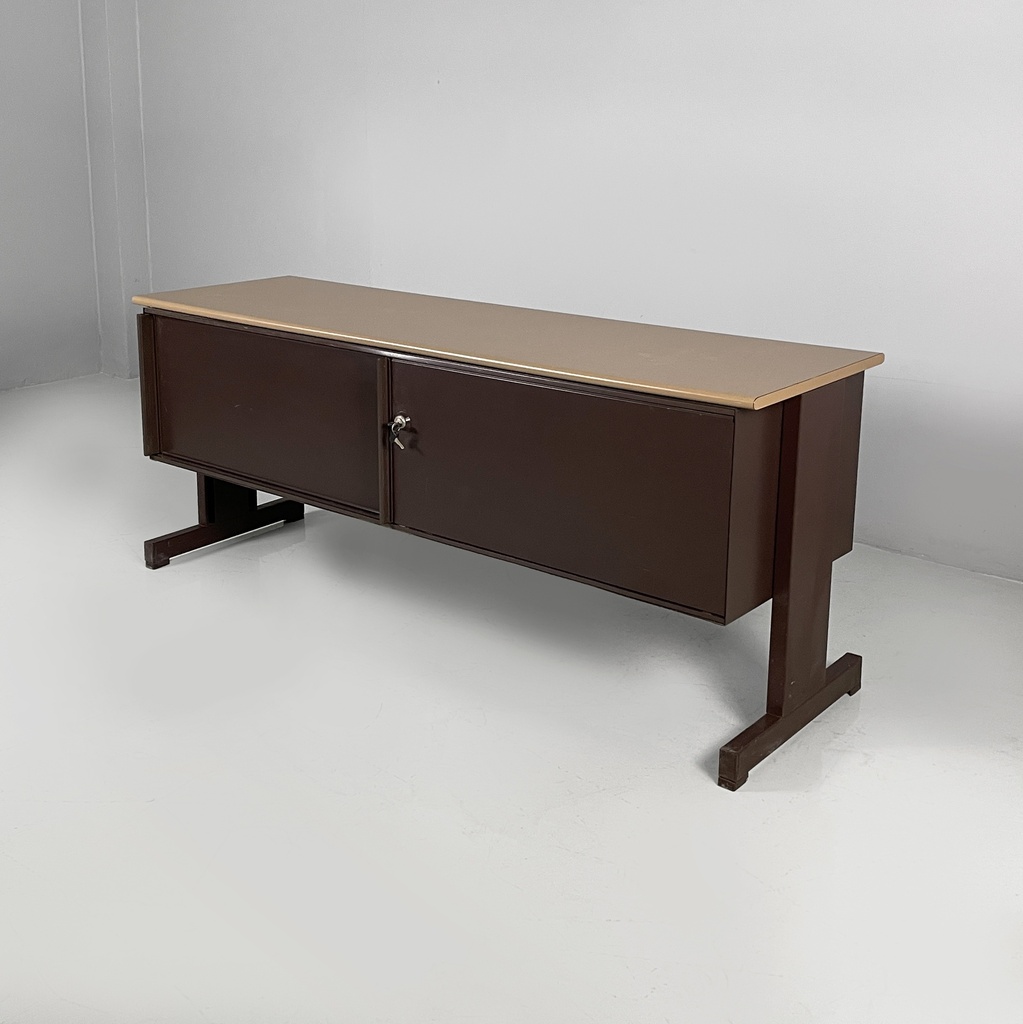 Sideboard Synthesis 45 di Ettore Sottsass per Olivetti, 1970 ca.