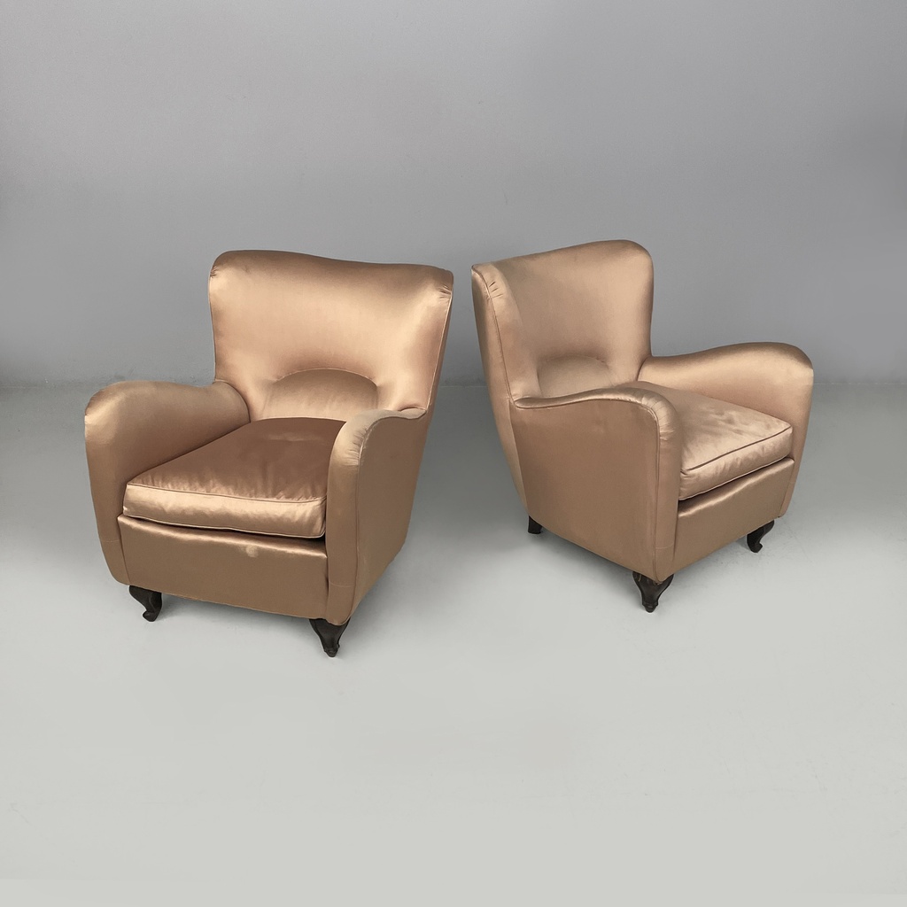 Poltrone in seta rosa beige, 1940 ca.