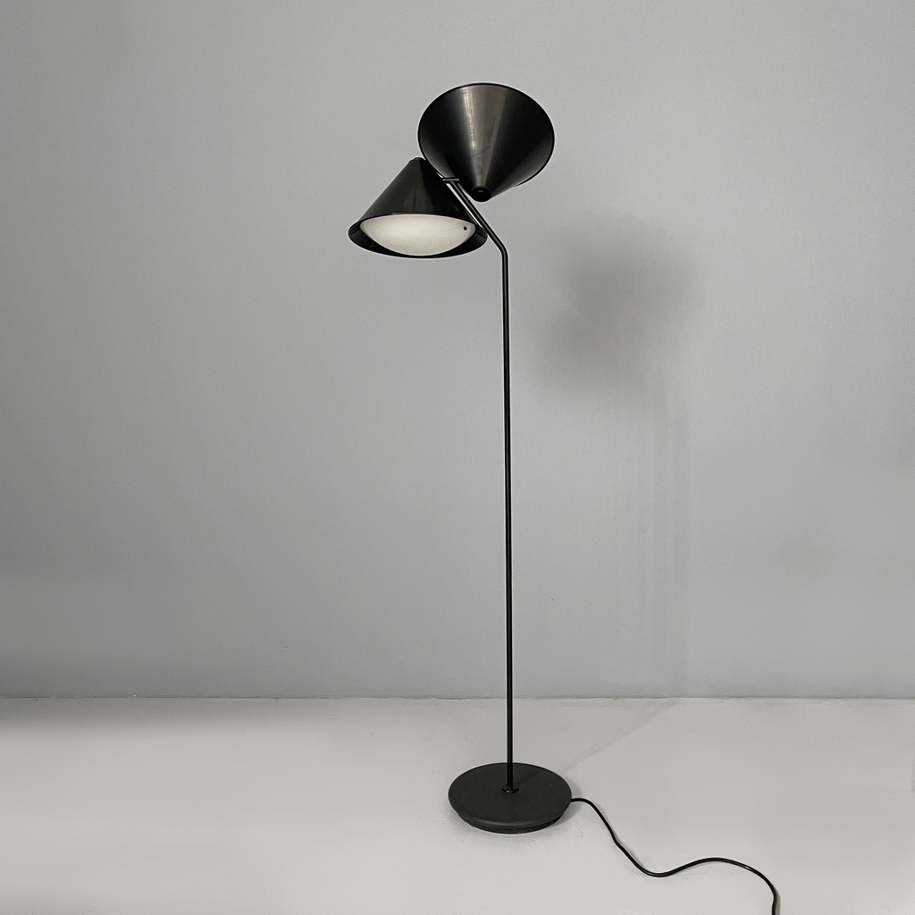 Lampada da terra Pascal di Vico Magistretti per Oluce, 1980 ca.