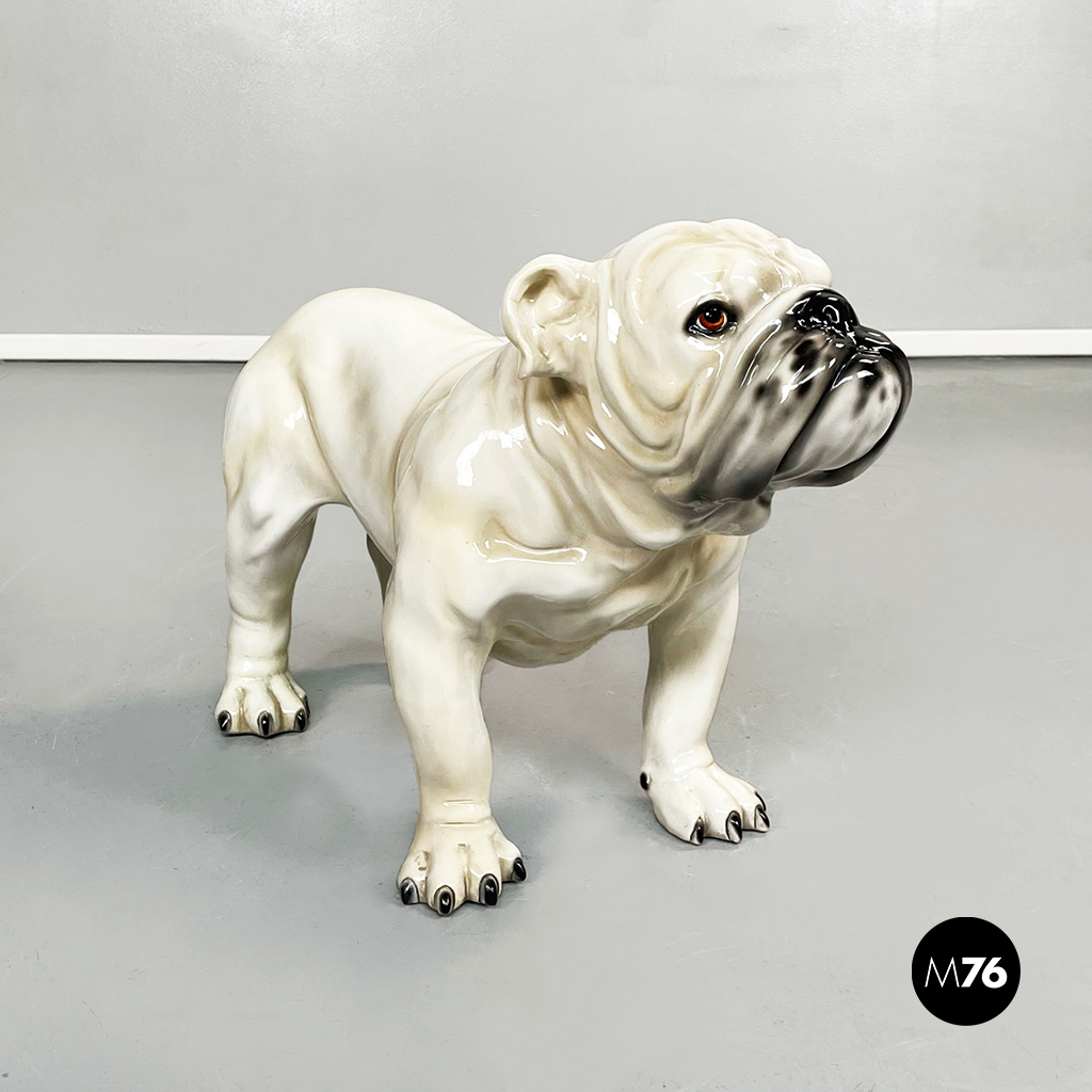 Scultura in ceramica di cane bulldog,  1970 ca.