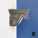 Capitello in gesso grigio,  1990 ca.