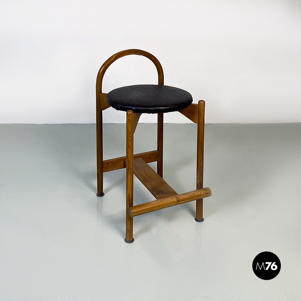 Sgabello in legno e similpelle marrone, 1970 ca.