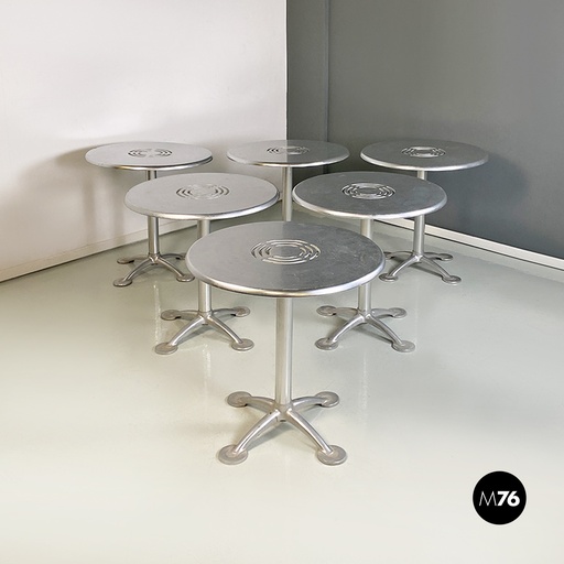 [2320003367] Tavoli da caffè in alluminio satinato, 1980 ca. 