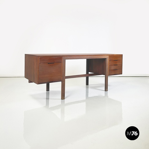 [2220002982] Scrivania Canaan di Marcel Breuer per Gavina, 1970 ca.