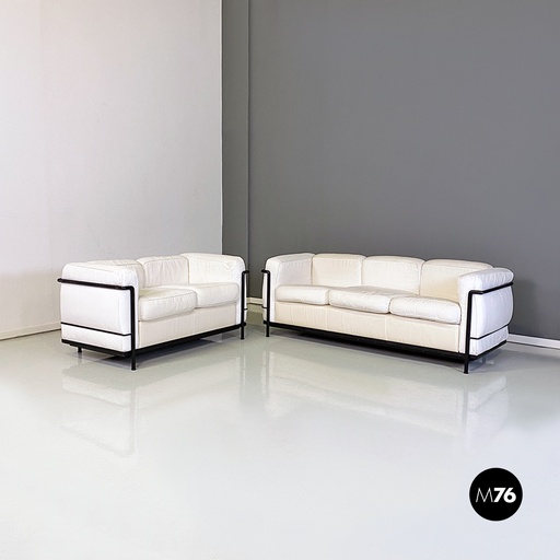 [2220003243] Divani LC2 di Le Corbusier, Jeanneret e Perriand per Cassina, 1980 ca.
