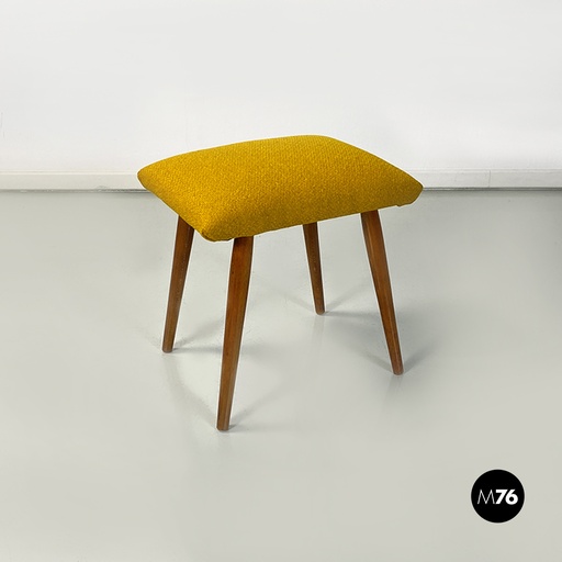 [2320003267] Pouf in tessuto giallo e legno, 1960ca.