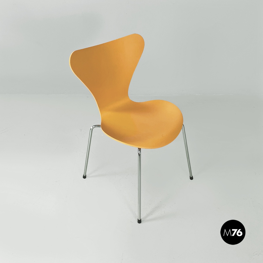 Sedie serie 7 di Arne Jacobsen per Fritz Hansen, 1999