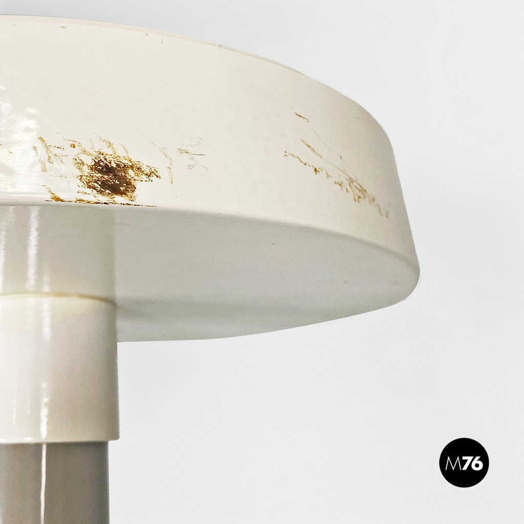Lampada da terra di Ettore Sottsass per Bieffeplast, 1980 ca.