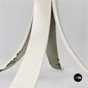 Base in acciaio curvato bianco, 1970 ca.