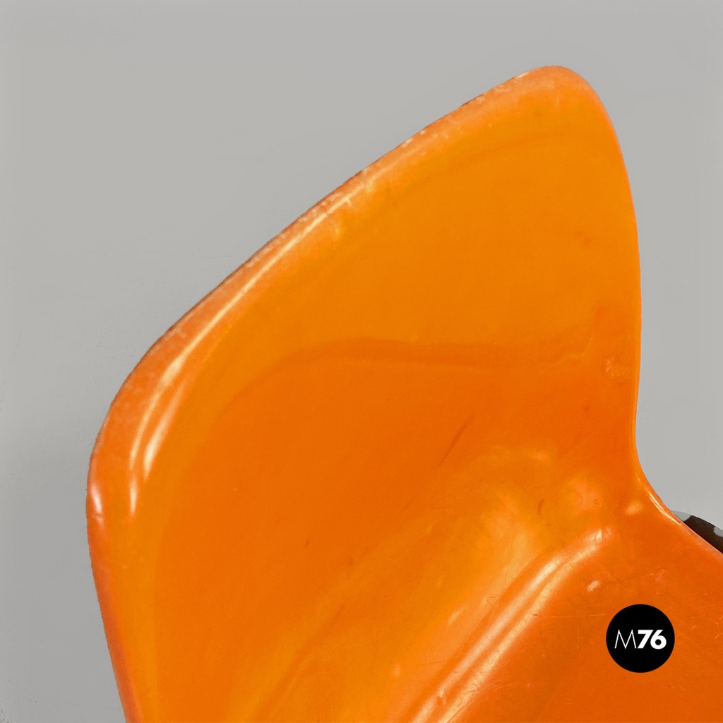 Sedie impilabili in plastica arancione, 1960 ca.
