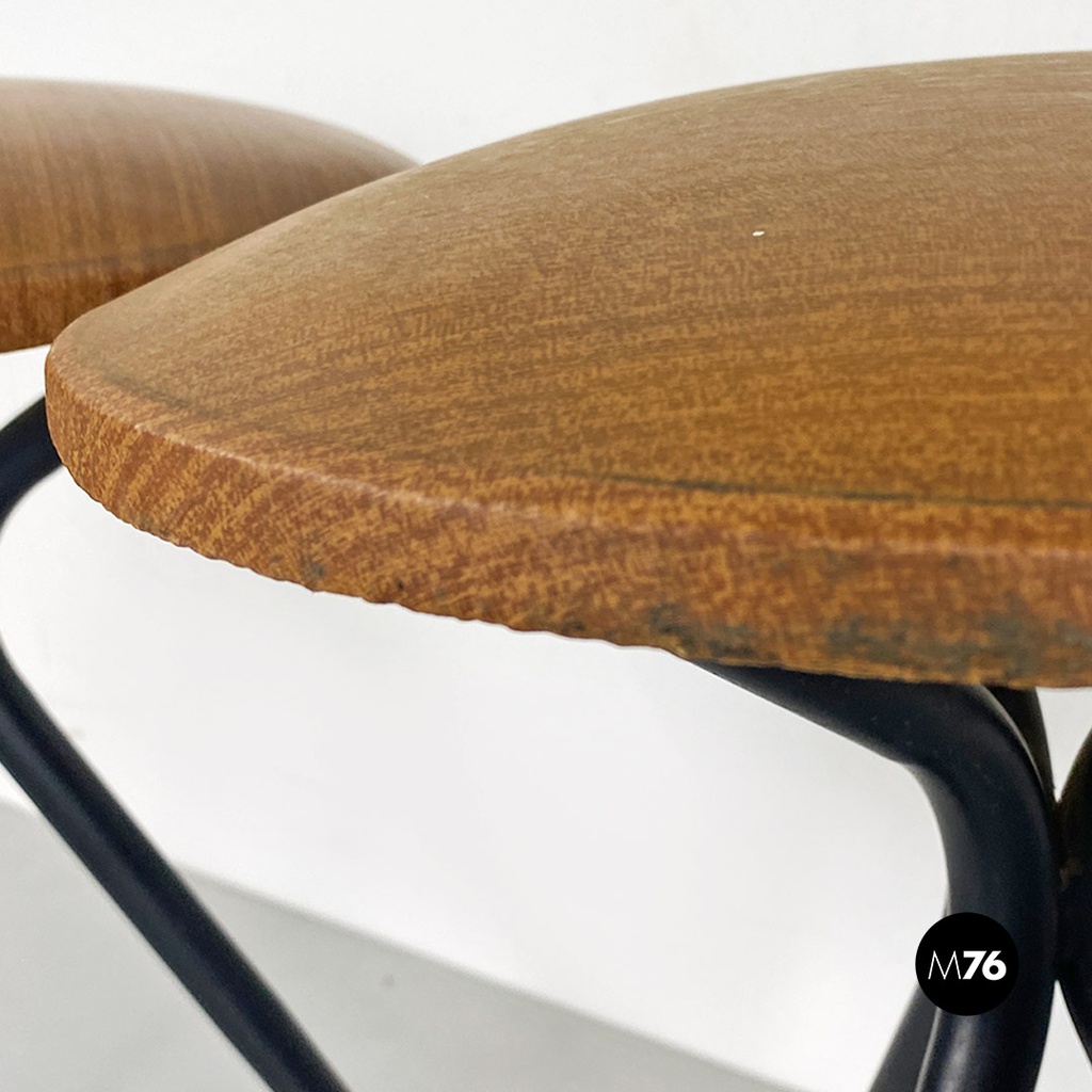 Set di due sgabelli in finta pelle, 1960 ca.