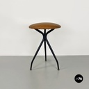 Set di due sgabelli in finta pelle, 1960 ca.