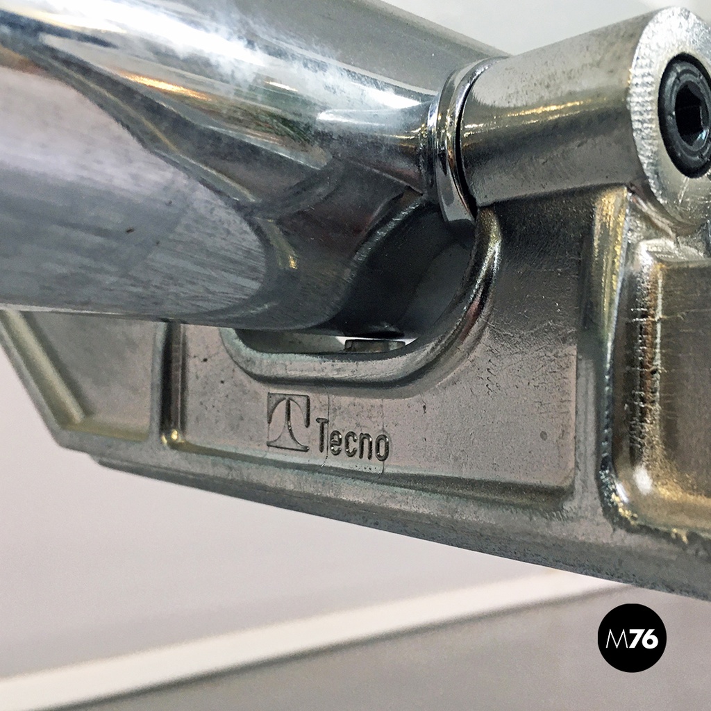 Tavolo Nomos di Norman Foster per Tecno, 1970 ca.