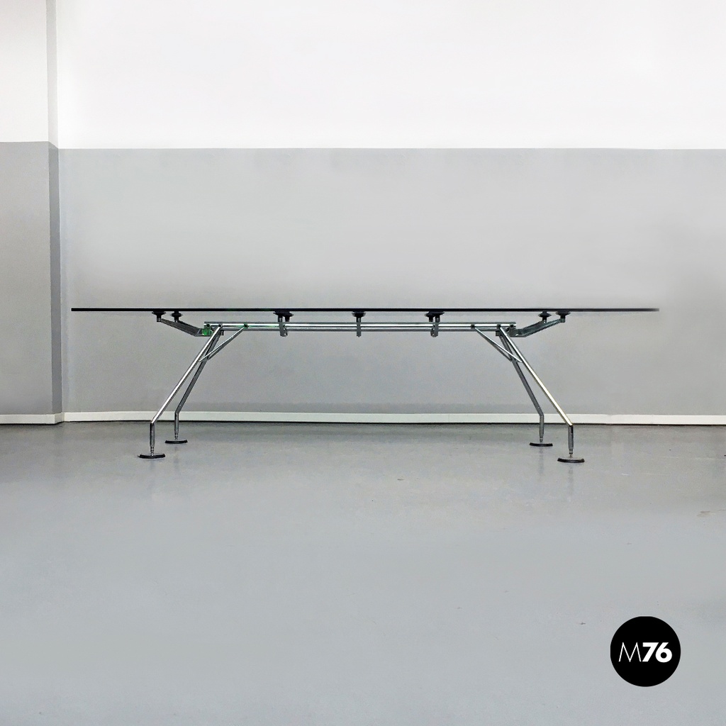 Tavolo Nomos di Norman Foster per Tecno, 1970 ca.