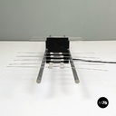 Lampada da tavolo magnetica di Theodore Waddell per Zanotta, 1971