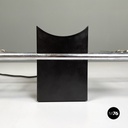 Lampada da tavolo magnetica di Theodore Waddell per Zanotta, 1971