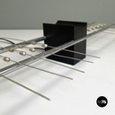 Lampada da tavolo magnetica di Theodore Waddell per Zanotta, 1971