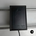 Lampada da tavolo magnetica di Theodore Waddell per Zanotta, 1971