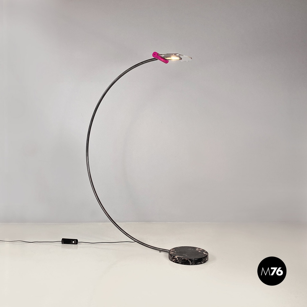 Lampada da terra ad arco, 1980 ca.
